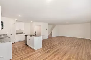17 W Emily Gardens Dr, Selma, NC 27576 - Photo 15