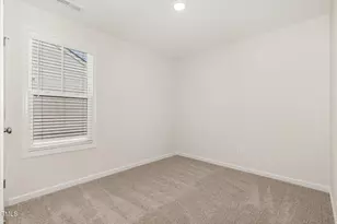 17 W Emily Gardens Dr, Selma, NC 27576 - Photo 25