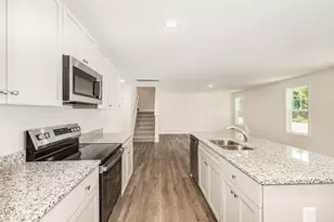 73 W Emily Gardens Dr, Selma, NC 27576 - Photo 15