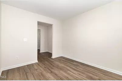 73 W Emily Gardens Drive, Selma, NC 27576 - Photo 7