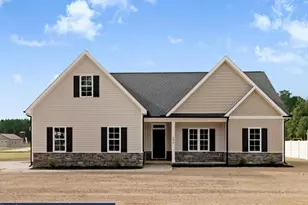 102 Chester Pl, Pikeville, NC 27863 - Photo 1