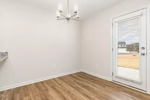 40 W Emily Gardens Dr, Selma, NC 27576 - Photo 5