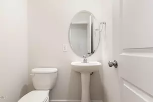 40 W Emily Gardens Dr, Selma, NC 27576 - Photo 11