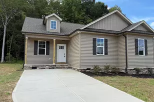 127 Daniel St, Oxford, NC 27565 - Photo 1