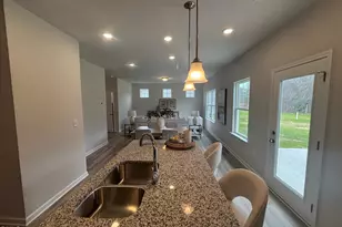 105 Pne Vis Wy, Sanford, NC 27332 - Photo 5