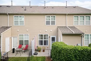 100 Stratford Lakes Dr, Durham, NC 27713 - Photo 21