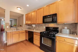 100 Stratford Lakes Dr, Durham, NC 27713 - Photo 9