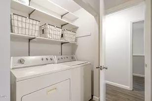 1512 Edwards Dr, Chapel Hill, NC 27516 - Photo 21