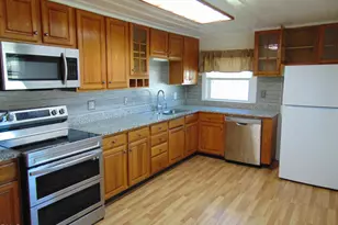 104 E Edgecombe St, Macclesfield, NC 27852 - Photo 11