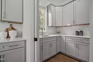 1000 Canterbury Rd, Raleigh, NC 27607 - Photo 9