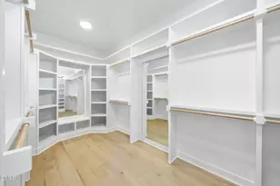 1003 Canterbury Rd, Raleigh, NC 27607 - Photo 21