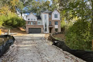 1001 Phoenix Pl, Raleigh, NC 27610 - Photo 13