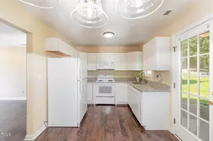 2125 Ventana Ln, Raleigh, NC 27604 - Photo 5