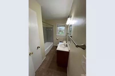 207 W Boundary Street, Cary, NC 27511 - Photo 9