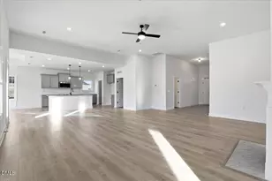 107 Brighton St, La Grange, NC 28551 - Photo 27