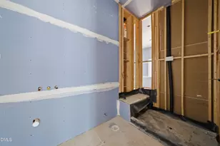 6820 Brixley Cir, Raleigh, NC 27614 - Photo 21