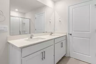 1067 Misty Creek Dr, Aberdeen, NC 28315 - Photo 27