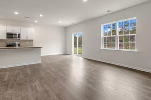 1067 Misty Creek Dr, Aberdeen, NC 28315 - Photo 9