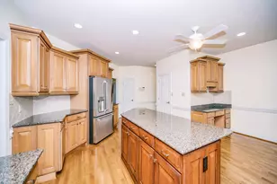 128 Crescent Dr, Dunn, NC 28334 - Photo 7