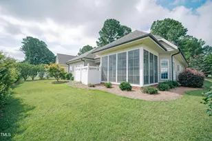 128 Crescent Dr, Dunn, NC 28334 - Photo 23