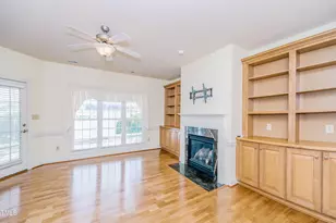 128 Crescent Dr, Dunn, NC 28334 - Photo 5