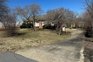 413 Montcrest Dr, Kernersville, NC 27284 - Photo 5