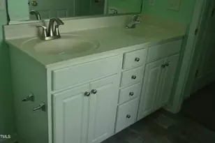 105 Troyer Pl, Apex, NC 27502 - Photo 9