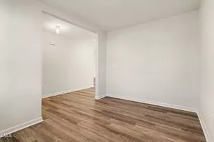 40 E Emily Gardens Dr, Selma, NC 27576 - Photo 15