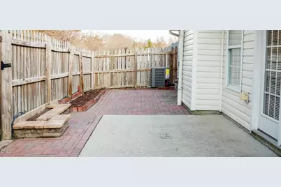 2114 Sweetbay Circle, Burlington, NC 27215 - Photo 41