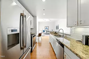 140 W Franklin St, Chapel Hill, NC 27516 - Photo 17