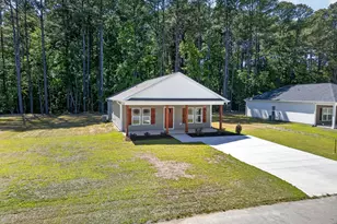 310 S Eastwood Dr, Benson, NC 27504 - Photo 3