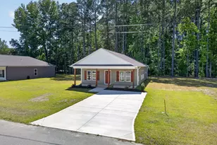 310 S Eastwood Dr, Benson, NC 27504 - Photo 35