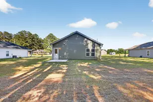 310 S Eastwood Dr, Benson, NC 27504 - Photo 31