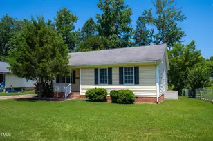 409 E 10th St, Siler City, NC 27344 - Photo 17