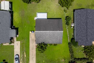 409 E 10th St, Siler City, NC 27344 - Photo 21