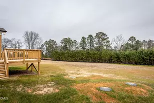 200 Kissington Wy, Benson, NC 27504 - Photo 5