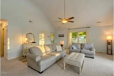 105 W Franklin Street, Youngsville, NC 27596 - Photo 5
