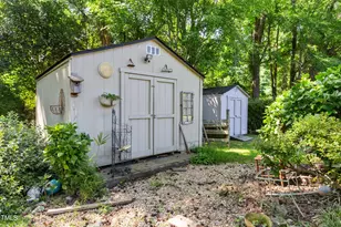 707 W Morris Cir, Dunn, NC 28334 - Photo 23