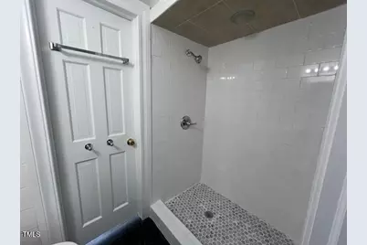 702 W Main Street, Benson, NC 27504 - Photo 9