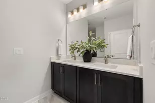 704 Blackpool Dr, Durham, NC 27703 - Photo 17