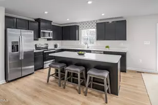 1504 Ivy Mdw Ln, Zebulon, NC 27597 - Photo 5