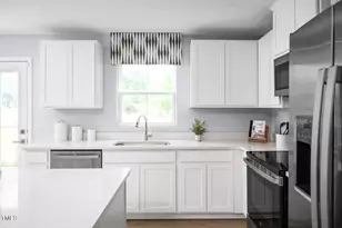 1508 Ivy Mdw Ln, Zebulon, NC 27597 - Photo 3