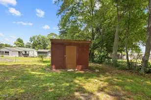 103 W Sunset Dr, Red Springs, NC 28377 - Photo 27