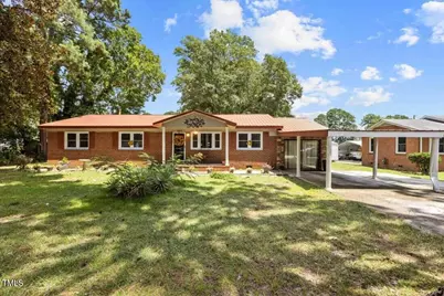 103 W Sunset Drive, Red Springs, NC 28377 - Photo 1