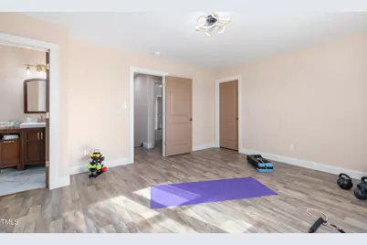 402 W Clay Street, Mebane, NC 27302 - Photo 19