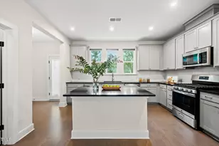 910 Waterside View Dr, Raleigh, NC 27606 - Photo 9