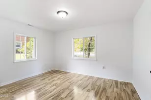 604 Oak St, Fuquay Varina, NC 27526 - Photo 15