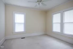 704 N Lincoln St, Benson, NC 27504 - Photo 7