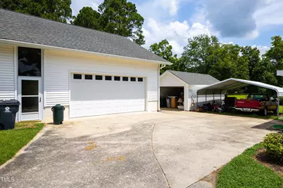 704 N Lincoln Street, Benson, NC 27504 - Photo 35