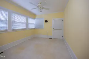 704 N Lincoln St, Benson, NC 27504 - Photo 21